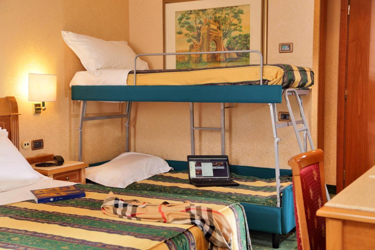 Colonna Hotel Frascati Cameră foto